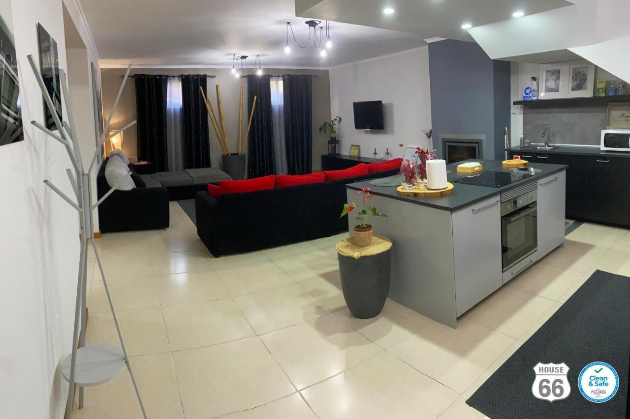 Alojamento House 66 Appartamento Ponta Delgada Esterno foto